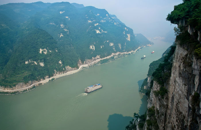 Fabulous Yangtze Cruise Experience on Victoria Cruise